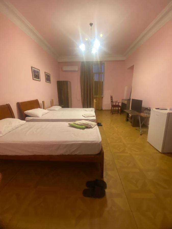 Villa Rosa เยเรวาน ภายนอก รูปภาพ