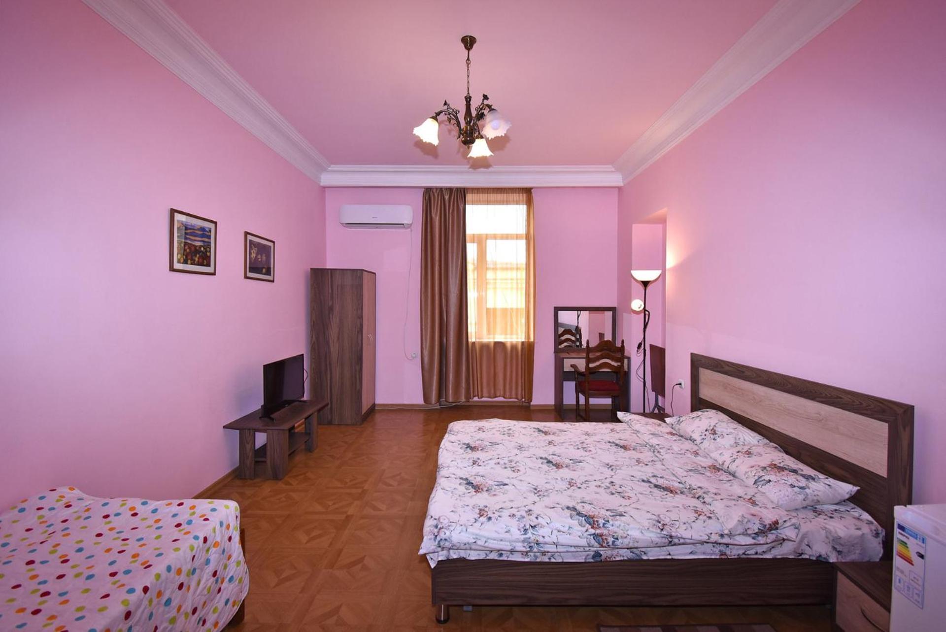 Villa Rosa เยเรวาน ภายนอก รูปภาพ